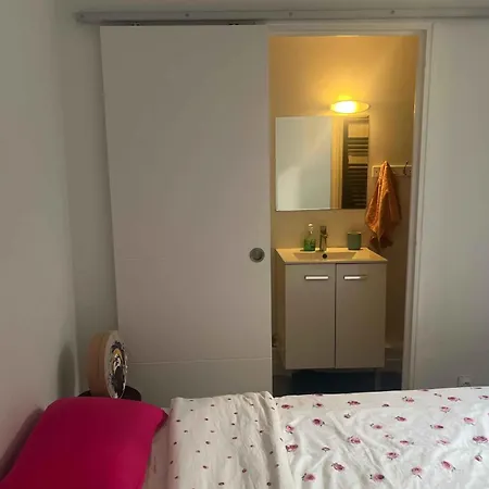 Charming In The Heart Of Appartamento Parigi
